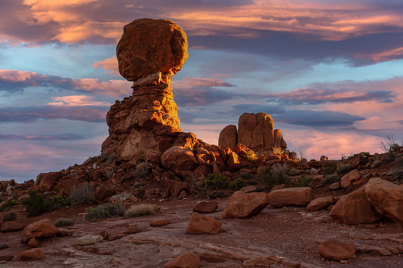 Arches NP - Balanced Rock at sunrise